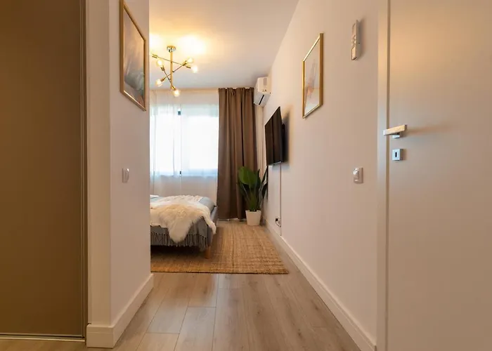 Stunning 1br Retreat In North District Apartament
