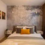 Apartment Stunning 1Br Apartments In North District *