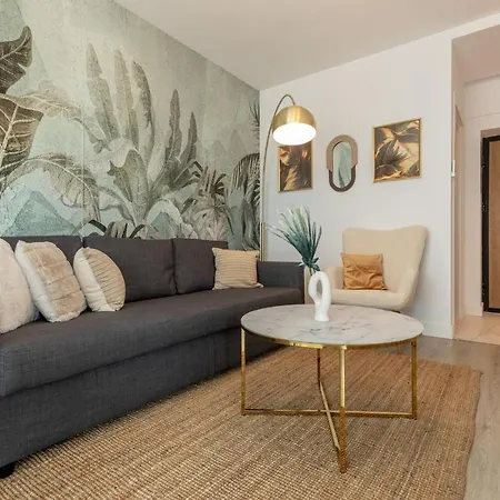 Апартаменты Stunning 1br Retreat In North District *
