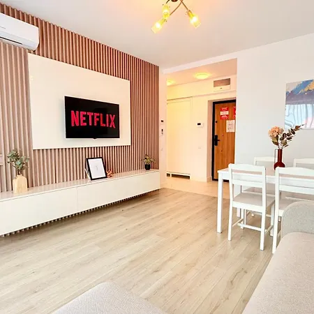 Stunning 1br In North District *