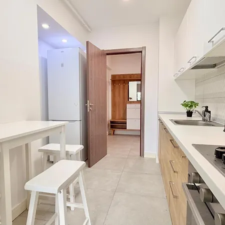 Stunning 1br In North District דירה *