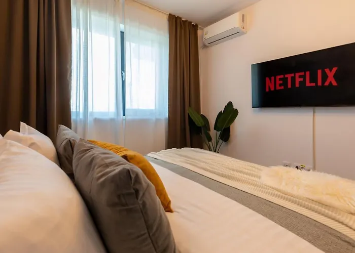 Stunning 1br Retreat In North District דירה בוקרשט