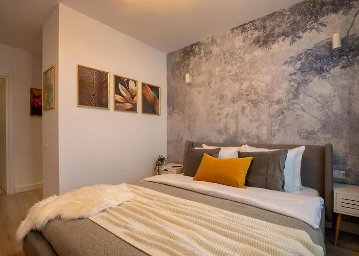 Stunning 1br Retreat In North District