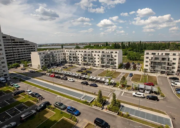 Stunning 1br Retreat In North District Apartament