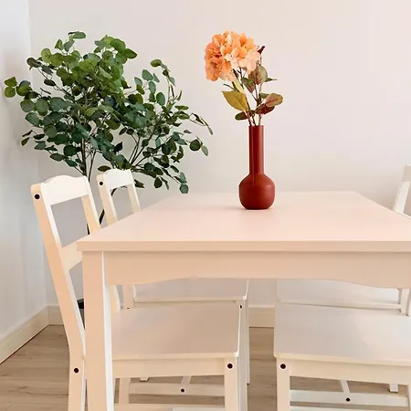 Apartment Stunning 1br In North District